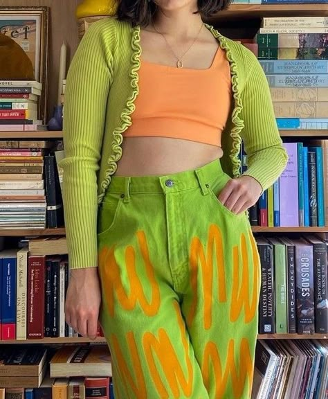 Neon Green And Orange Outfit, Bright Fashion Aesthetic, Colourful Clothes Aesthetic, 90s Colorful Outfits, Bright Clothes Aesthetic, Bright Colorful Outfits, Orange And Green Outfit, Colorful Fashion Aesthetic, Colorful Aesthetic Outfits