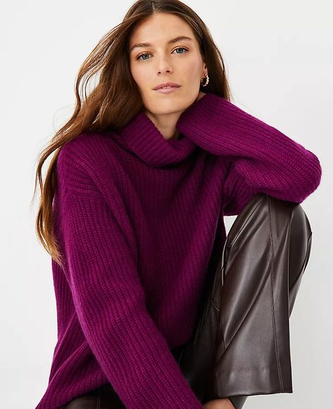 827097 Plum Outfit, Flare Sleeve Sweater, Cashmere Clothing, Plaid Wool Coat, Boucle Sweater, Chic Scarves, Cashmere Outfits, Knitted Suit, Turtleneck Pullover