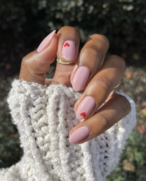 Valentine Nails Pink, Short Pink Nails, February Nails, Nail Designs Valentines, Neutral Nails, Dipped Nails, Manicure Y Pedicure, Minimalist Nails, Heart Nails