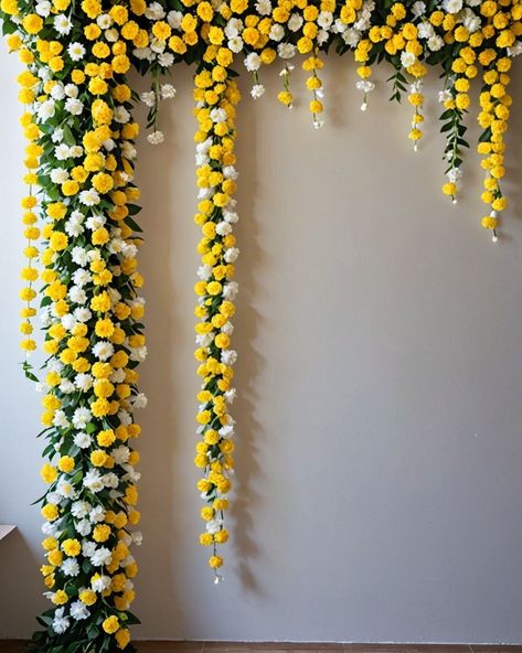 Garland For God, Satyanarayan Pooja, Indian Outdoor Wedding Decor, Flower Decoration For Ganpati, Gallery Decoration, Ganpati Decor, Classy Decorations, Simple Stage Decorations, Home Flower Decor