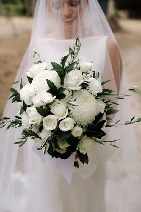 Greenery Wedding Bouquet, Wedding Flowers Hydrangea, Green Wedding Bouquet, Wedding Flower Guide, White Bridal Bouquet, Flower Store, Wedding Flowers Summer, White Wedding Bouquets, Melbourne Wedding