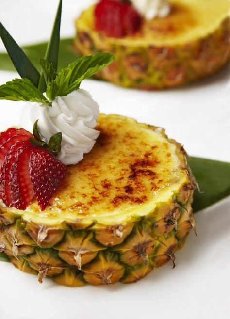 5 Tommy Bahama's Dessert Recipes to Cheer You Up on a Cold Day Creme Brulee Desserts, Creme Brulee Cheesecake, Creme Brulee Recipe, Brulee Recipe, Pineapple Desserts, Dessert Presentation, Creme Dessert, Pineapple Recipes, Tart Dessert