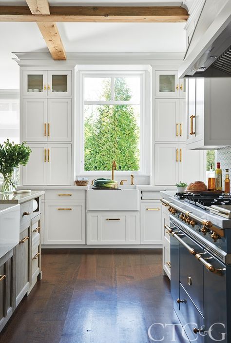 Silver Satin Benjamin Moore, Benjamin Moore Kitchen Cabinets, Benjamin Moore Kitchen, Bold Kitchen, Historic Renovation, Dutch House, Flat Panel Cabinets, Kitchen Colour Schemes, Dutch Colonial