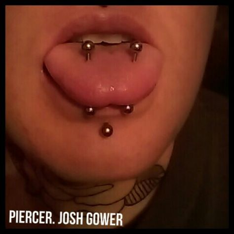 Venom Bites Tongue Piercing, Venom Tounge Piercing, Venom Piercing Tongue, Venom Tongue Piercing, Venom Bites Piercing, Bad Piercings, Piercing Layout, Venom Piercing, Piercing Tongue