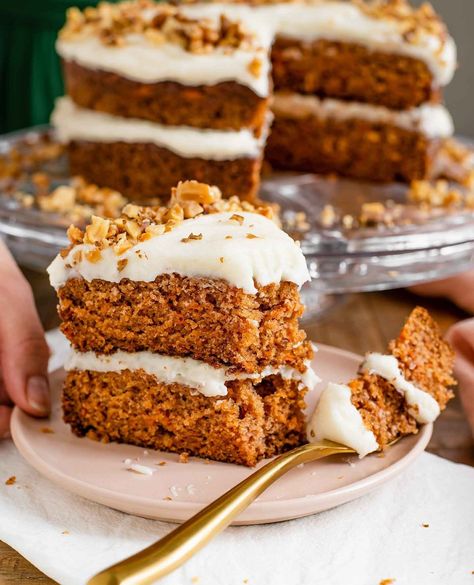 It's 🥕CARROT CAKE 🥕 time and my simple vegan carrot cake that no one will know is vegan 🤫 is still my MOST POPULAR recipe! It's rich, moist, and fluffy with a dairy-free "cream cheese" frosting. Simple to make and easy to decorate! // LINK in bio for the recipe!⁠ ⁠ 🧁oh ya... you can make muffins or cupcakes with this recipe too!⁠ ⁠ Simple Vegan Carrot Cake (serves 12)⁠ The Cake:⁠ 1 flax egg (1 tbsp ground flaxseed, 3 tbsp water)⁠ 2 cups white all purpose flour (spooned and leveled)⁠ 2 tsp bak... Carrot Cake With Pineapple, Dairy Free Cream Cheese, Tumblr Food, Vegan Carrot Cakes, Healthy Prawn Recipes, Easy Baked Salmon, Healthy Food List, Healthy Pasta Recipes, Healthy Eating For Kids