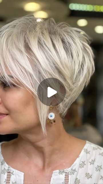 Short White Hair, Growing Out Short Hair Styles, Short Grey Hair, Blonde Pixie Haircut, Trendy Short Haircuts, Edgy Short Hair, Short Choppy Hair, Curly Hair Women, Haircut For Thick Hair