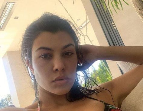 Summer is still a few weeks away, but Kourtney Kardashian is already turning up the heat.  The Keeping Up With the Kardashians star took to Instagram on Friday to share a sizzling selfie.... Kourt Kardashian, Kim Khloe Kourtney, Kourtney Kardashian Instagram, Troop Beverly Hills, Swimsuit Styles, Khloe Kardashian Photos, Kardashian Photos, The Kardashians, Keeping Up With The Kardashians