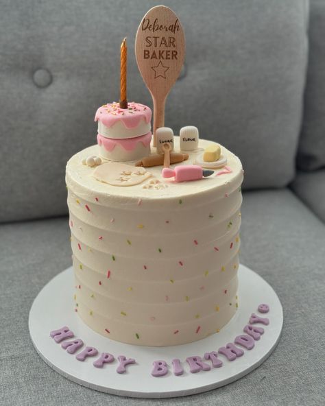 Birthday cake for a baking enthusiast! Deborah is a Great British Bake Off fan so I knew I had to incorporate that and a star baker spoon was just the thing! #cake #chocolatecake #vanillabuttercream #sprinkles #fondant #gbbo #greatbritishbakeoff #smallbusiness #homebaker #devon #otterystmary #sidmouth #exeter #cakedesign #cakedecorating #cakecakecake British Girl, British Bake Off, Great British Bake Off, Bake Off, Vanilla Buttercream, Great British, Exeter, The Thing, Devon