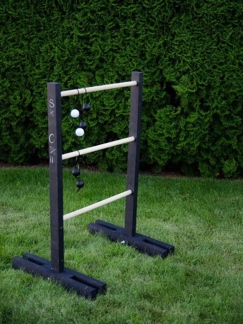 Ladder Golf Diy Ladder Ball, Diy Wooden Ladder, Kan Jam, Diy Bowling, Ladder Golf, Outdoor Yard Games, Ladder Ball, Diy Yard Games, Outside Games