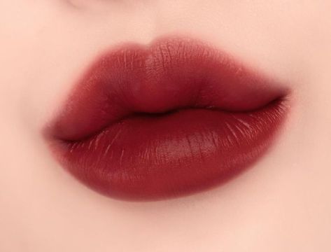 Natural Red Lips Aesthetic, Red Lips Aesthetic, Natural Red Lips, Lips Aesthetic, Top Student, Lips Color, Korean Lips, Nose Contouring, Lip Makeup Tutorial