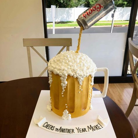 Buttercream Beer Mug Cake Beer Shaped Cake, Beer Themed Cake, Birthday Cake Beer, Beer Bottle Cake, 60th Birthday Cake For Men, Beer Mug Cake, Birthday Beer Cake, Beer Birthday Party, Birthday Beer