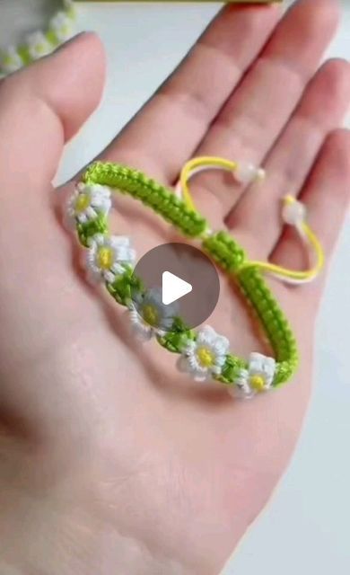 Handmade Bracelets Macrame, Beads Bracelet Design Ideas Easy, Woven Bracelets Pattern, How To Make A Beaded Bracelet, Knotting Bracelets, Cute Handmade Bracelets, Crystal Bracelets Diy, Beads Bracelet Ideas, Handcraft Ideas