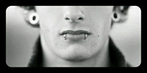 Snake Bite Rings, Snake Bites Men, Snake Bites Piercing, Snake Bite Piercing, Snake Bite, Face Piercings, Snake Bites, Body Mods, Piercings