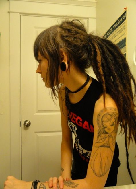 more grunge tats. Goth Dreadlocks, Dread Mullet, Partial Dreads Hairstyles, Dreads Underneath Hair, Partial Dreads Placement, Partial Dreadlocks, Partial Dreads, Dreads Girl, Beautiful Dreadlocks