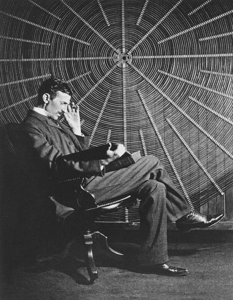 The Bizarre Obsessive Compulsive Rituals and Habits of Nikola Tesla - The Vintage News Tesla Turbine, Nikola Tesla Quotes, Tesla Inventions, Tesla Quotes, Nicola Tesla, Nicolas Tesla, Tesla Coil, Retro Posters, Tokyo Dome