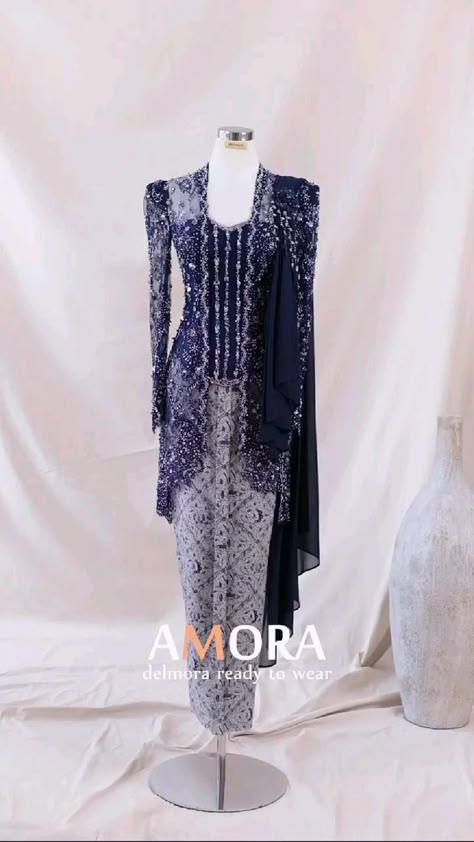 Kebaya Brokat Modern, Kebaya Simple, Dress Brokat Modern, Model Dress Kebaya, Dress Muslim Modern, Batik Dress Modern, Baju Kahwin, Kebaya Wedding, Kebaya Modern Dress