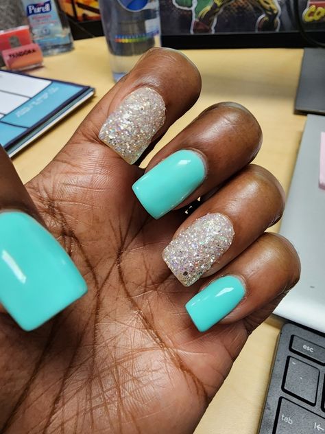 Tiffany And Co Nails, Blue Sparkle Nails, Tiffany Blue Nails, Acrylics Nails, Pretty Nail Art Designs, Blue Sparkle, Sparkle Nails, Pretty Nail Art, Tiffany And Co