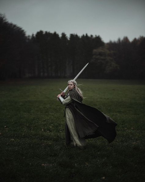 Female Knight Photography, Elven Knight, Fantasy Portrait Photography, Fantasy Photoshoot, Dark Fairytale, Strong Female Characters, Dream Fantasy, Fairytale Photography, Female Knight