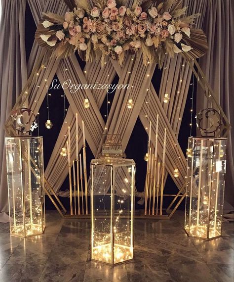 Festa Rock Roll, Graduation Brunch, Wedding Entrance Decor, Dream Wedding Decorations, Wedding Backdrop Design, Wedding Planning Decor, Wedding Entrance, Wedding Decor Style, Wedding Stage Decorations