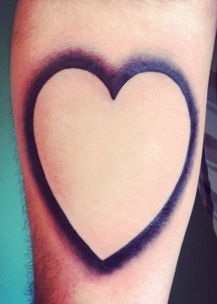 Would look neat in a different color with no black outline. Negative Space Heart Tattoo, Neck Heart Tattoo, Music Keys, Heart Outline Tattoo, Tattoos Placement, Practice Sketches, Black Heart Tattoos, Tattooed People, Outline Tattoo