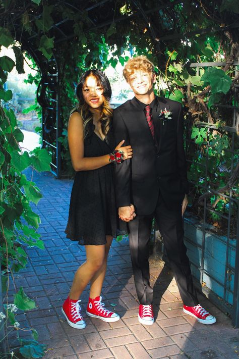 Homecoming, hoco, school dance, homcoming pictures, hoco pictures, picture ideas, picture pose ideas, couple picture ideas, dance pictures, black dress, red converse, matching shoes, outside pictures Homecoming Black And Red Couple, Prom Dress With Converse, Black And Red Hoco Couple, Middle School Dance Pictures, Hoco Date Pictures Black Dress, Black And White Homecoming Couples, Formal Dance Pictures Couples Cute Ideas, Matching Shoes For Couples, Matching Prom