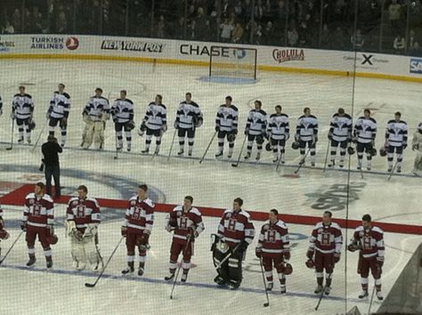 Harvard Club Nyc, Harvard Vs Yale, Harvard Yale Game, Harvard In The Fall, Harvard Courses, Visit Harvard, Yale University, Harvard University, Ice Hockey