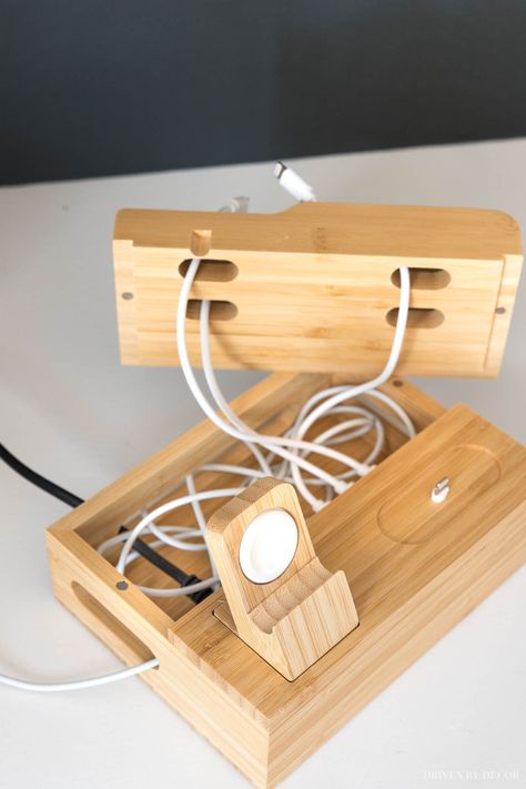 This small charging station is awesome for hiding the mess of charging cords inside! Simple Desk Organization, Simple Desk Organizer, Creative Home Office Space, Home Office Space Ideas, Home Office Creative, Smart Garage Door Opener, Desk Organization Ideas, Creative Home Office, Creative Home Decor Ideas