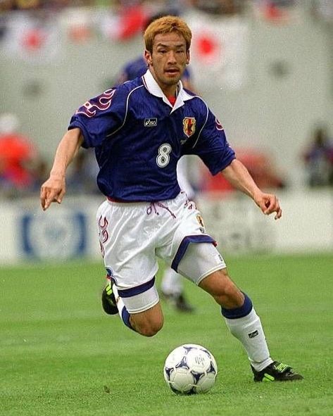 Japan’s soccer team in their iconic Flame Kits during the 1998 World Cup Hidetoshi Nakata, 1998 World Cup, Instagram Japan, Vintage Soccer, Soccer Team, World Cup, Soccer, Lost, Football