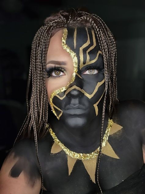 Avengers Makeup Looks, Black Panther Face Paint, Panther Face Paint, Black Panther Makeup, Black Panther Halloween Costume, Lion Makeup, Black Panther Face, Cleopatra Makeup, Panther Face