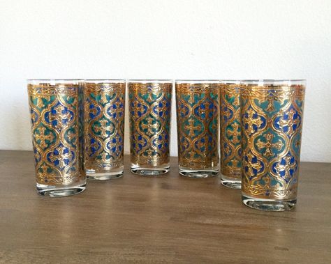 A personal favorite from my Etsy shop https://www.etsy.com/listing/526661065/georges-briard-firenza-pattern-highball Ancient Italy, Outlander Gifts, Christmas Glasses, Georges Briard, Gothic Cross, Gold Glasses, Bar Glasses, Highball Glasses, Man Cave Gifts