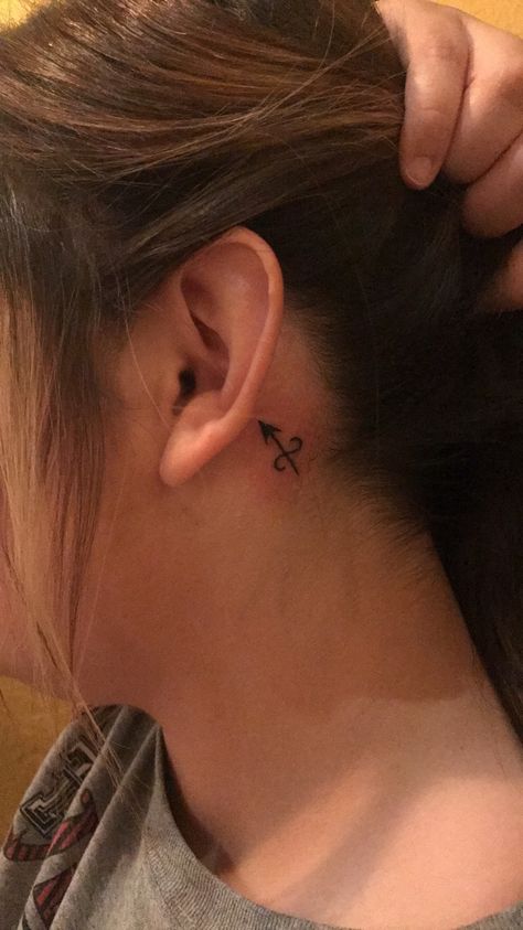 Sagittarius Arrow behind ear tattoo || April Rivera Tattoo Placement Hip, Sagittarius Arrow, Sagittarius Tattoo Designs, Small Symbol Tattoos, Small Tattoo Placement, Quote Tattoos Girls, Sagittarius Tattoo, Constellation Tattoo, Small Tattoos With Meaning