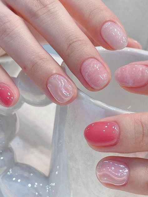 jelly marble and glitter Short Nails Cute Korean, Simple Gel Nails Spring, Korean Gel Nails Short, Gel Nails Short Design, Short Nails Korean Style, Short Nail Pink, Minimalist Pink Nails, Korean Pink Nails, Short Nails Japanese