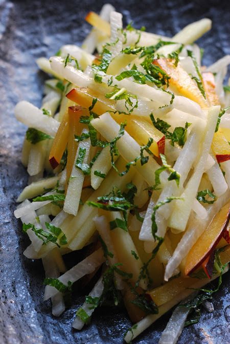 Jicama Fruit, Chop Salads, Plum Salad, Jicama Recipe, Jicama Salad, Yummy Salads, Peach Salad, Apple Salad, East Asian