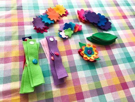 Arabelle's Trolls 6th Birthday Party | CatchMyParty.com Hug Time Bracelet, Trolls Hug Time Bracelet, Diy Hug Time Bracelet Trolls, Trolls Birthday Activities, Trolls Centerpieces Ideas Diy, Trolls Birthday Party Activities, Trolls Pool Party, Trolls Craft Ideas, Trolls Party Activities