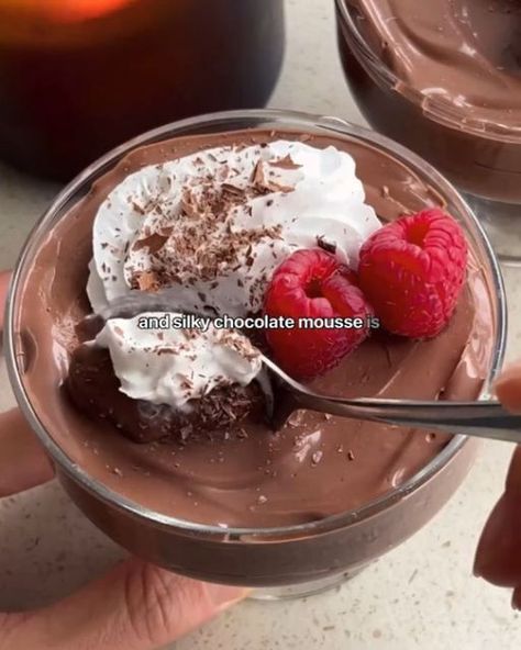 @easyvegan4u on Instagram: ""GET The Complete Plant Based Cookbook - Over 200+ Delicious Vegan Recipes Including 30-day Meal Plans" =>> LINK IN BIO 🔗 @easyvegan4u

1️⃣ or 2️⃣? Which #recipe would you try?👇

By @Georginaburgess_

1️⃣ Peanut Butter Mousse with Chocolate Ganache 😍🥜🍫
INGREDIENTS
For the Peanut Butter Mousse
350 grams silken tofu
3-4 tbsp smooth peanut butter to taste
3-4 tbsp agave syrup (you can also use maple syrup or powdered sugar to sweeten) to taste
1 tsp vanilla paste or extract
1 pinch salt
For the Chocolate Ganache
100 grams 70% dark chocolate chips (or broken or chopped)
1 400g tin full fat coconut milk the creamy part at the top (leave in your fridge for an hour then scoop out the creamy part that has solidified at the top)
INSTRUCTIONS
Add the silken tofu, pea Vegan Chocolate Mousse, Avocado Chocolate Pudding, Avocado Pudding, Avocado Chocolate, Plant Based Cookbook, Silken Tofu, Vanilla Paste, Double Boiler, Agave Syrup