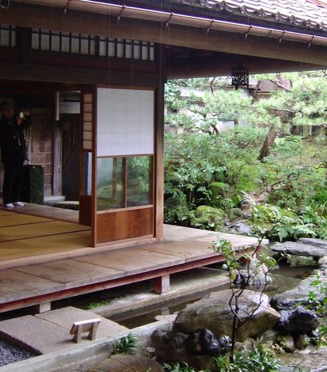 japanese house Japanese Home Design, Traditional Japanese Architecture, Japanese Tea House, Japanese Style House, Traditional Japanese House, Japanese Interiors, Japan Architecture, Japanese Room, Asian Architecture