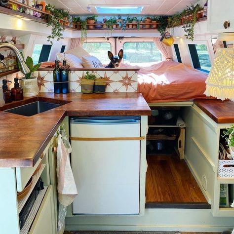 Small Travel Trailers, Tiny Home On Wheels, Transit Camper, Bus Living, Build A Camper Van, Home On Wheels, Build A Camper, Van Life Diy, Bus Life