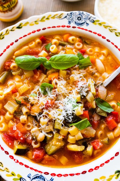 Minestrone Soup with Pasta. A meal to please the WHOLE FAMILY. Vegetarian Recipe. Easy and Delicious Soup Italian Soup Vegetarian, Authentic Italian Minestrone Soup Recipe, Authentic Minestrone Soup, Classic Minestrone Soup, Minestrone Soup Recipe Healthy, Minnistronie Soup Recipe, Authentic Minestrone Soup Recipe, Minastonie Soup, Beef Minestrone Soup Recipe