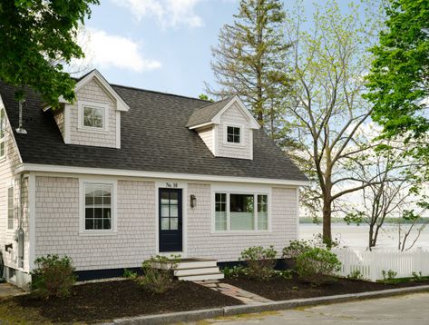 Houzz Tour: 1950s Cape Cod-Style House Gets a Sustainable Update 1950 Cape Cod House Remodel, New England Cape Cod House, Cape Cod Dormer Addition, Cape Cod Cottage Interiors, 1940s Cape Cod House, Cape Cod Style House Exterior, 1950 House Exterior, Cape House Interior Design, Cape Cod House Exterior Shed Dormer