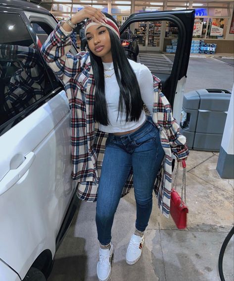 Karin Jinsui, Flannel Outfit, Flannel Outfits, Boujee Outfits, Girls Fall Outfits, Streetwear Fashion Women, Cute Swag Outfits, Baddie Outfits Casual