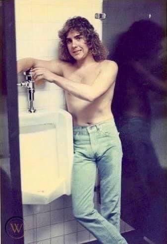 Ron at the Old Waldorf on October 18th 1982 Ron Mcgovney, Inside Of Me, Kirk Hammett, Just Kidding, Old Man, Discover Yourself, Strapless Top, Fangirl, Metallica