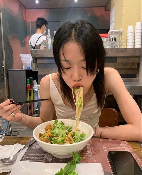 Eating Noodles, Sora Choi, Noodles, A Woman, On Twitter, Twitter