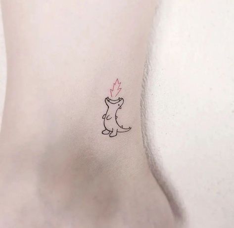 Tattoo Ideas Small Dinosaur, Cute Tattoos Dinosaur, Fun Cute Tattoo Ideas, Small Tattoo Dinosaur, Cute Tattoos Dragon, Tattoo Mini Cute Simple, Minimalistic Dinosaur Tattoo, Tatoos Woman Simple, Small Simple Animal Tattoos