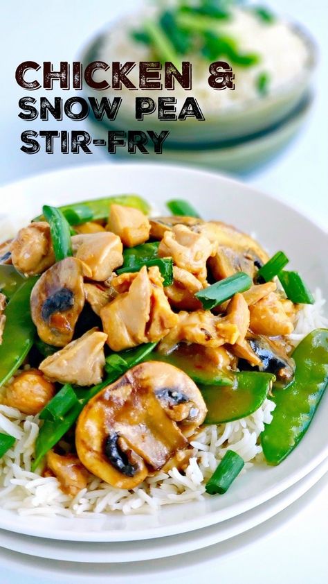 This Simple Chicken and Snow Pea Stir-Fry is the answer to a quick-fix dinner meal. Packed with crunchy veggies and an authentic tasting Chinese savory sauce, this meal is the perfect substitute for takeout.  via @cmpollak1 Chicken Sugar Snap Peas Stir Fry, Chicken Snow Peas Recipe, Chicken And Snow Pea Stir Fry, Chicken And Snow Peas, Snow Peas Recipe, Pool Food, Peas Recipes, Chinese Meals, Geo Board