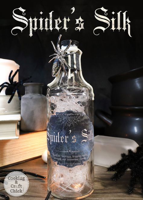 Diy Halloween Bottles Apothecary Jars, Witch Bottles Diy Halloween Potions, Apothecary Bottles Diy, Halloween Spell Bottles Diy, Diy Magic Potion Bottles, How To Make Potion Bottles Diy, Potion Bottle Ideas, Witch Bottles Diy, Spell Bottles Diy