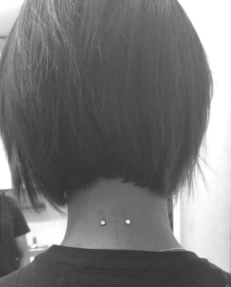 Nape micro dermals Nape Piercing Dermal, Neck Piercing Dermal, Nape Piercing, Neck Piercing, Dermal Piercing, Nape Of Neck, Body Mods, New Tattoos, Piercings