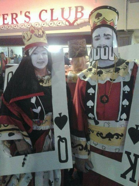 King and Queen of Spades Halloween costume at Thunderbird Casino Home Made Halloween Costumes, Costume Inspirations, King Of Spades, Clever Halloween Costumes, Queen And King, Circus Costume, Ace Of Spades, King And Queen, High Fantasy