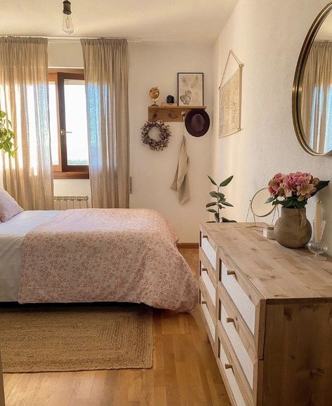 Natural Wood Apartment, Bedroom Clean Decor, Earthy Pink Room, Pale Yellow Room Aesthetic, Painted Bedroom Dresser, Colorful Minimalist Bedroom, Apartment Bedrooms, College Apartment Decor, Redecorate Bedroom