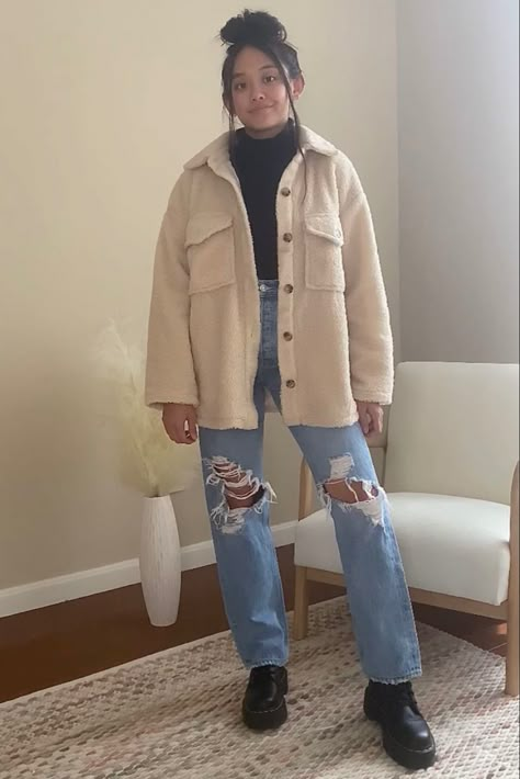 Straight Leg Jeans With Doc Martens, Straight Leg Jeans Doc Martens, Shacket And Doc Martens Outfit, Combat Boots Straight Jeans, Chunky Doc Martens Outfit, Chunky Combat Boots Outfit, Sherpa Shacket Outfit, Doc Martens Outfit Jeans, Chunky Boots Outfit Jeans