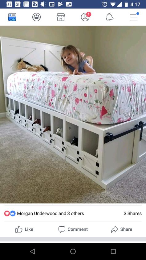 Horse stable under bed Horse Bedroom Ideas, Girl Horse Room, Horse Girls Bedroom, Horse Themed Bedrooms, Horse Room Decor, Horse Bedroom, Horse Room, Horse Bedding, Dreams Beds